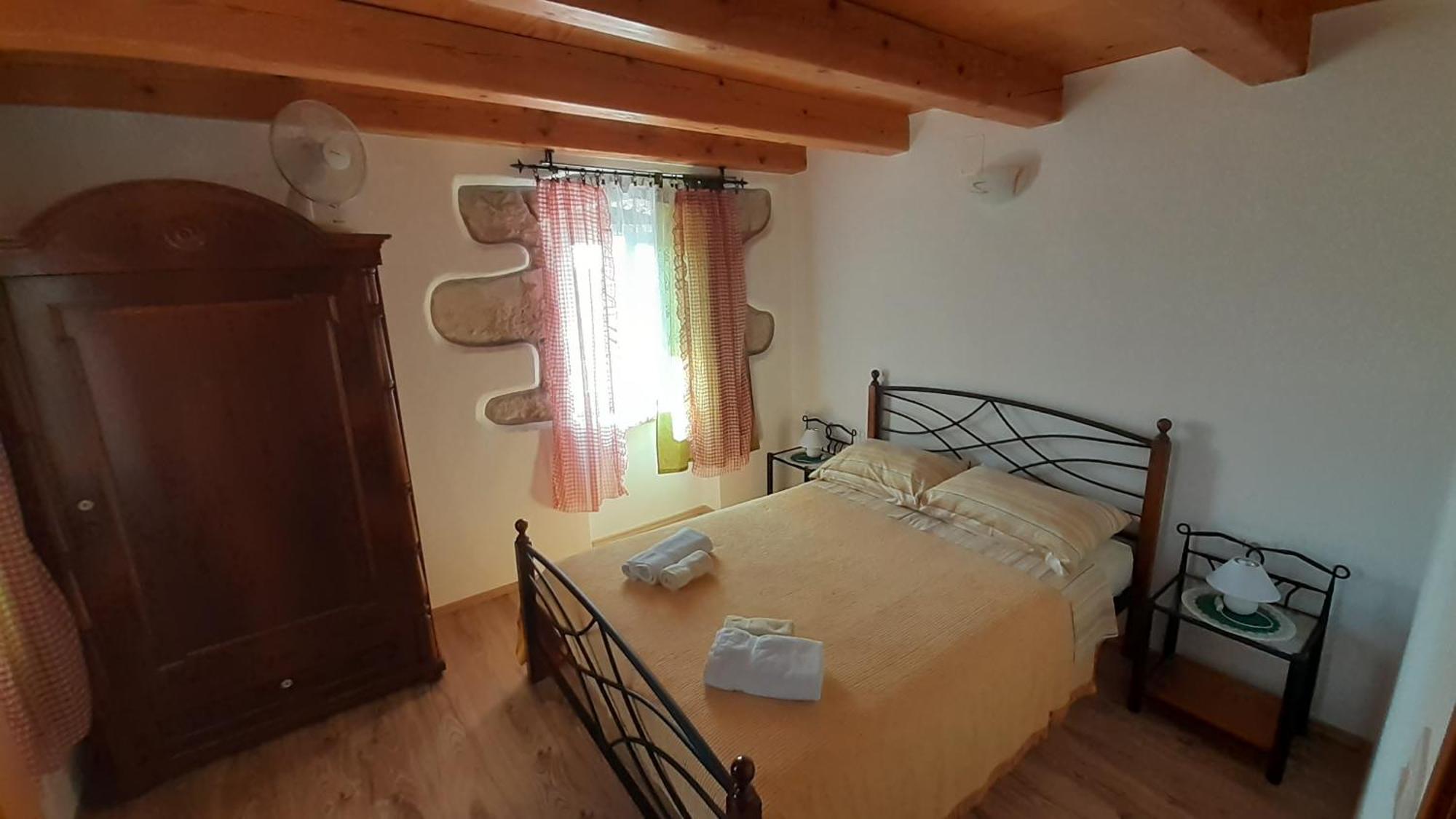 Kuca - Krcina Apartment เซรส ภายนอก รูปภาพ